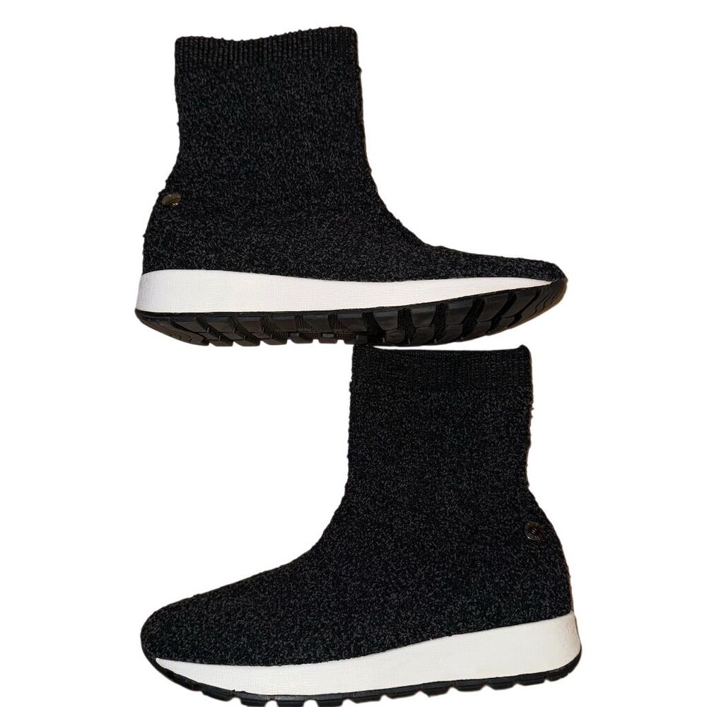 Bernie Mev Women's Black Knitted Ankle Boots‎ Size 8 Casual Flat Booties